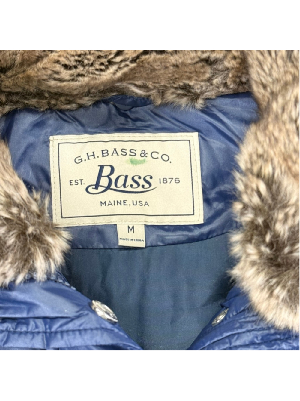 Women's G.H. Bass & Co. Blue Puffer Vest with Faux Fur Collar Medium - Picture 3 of 10
